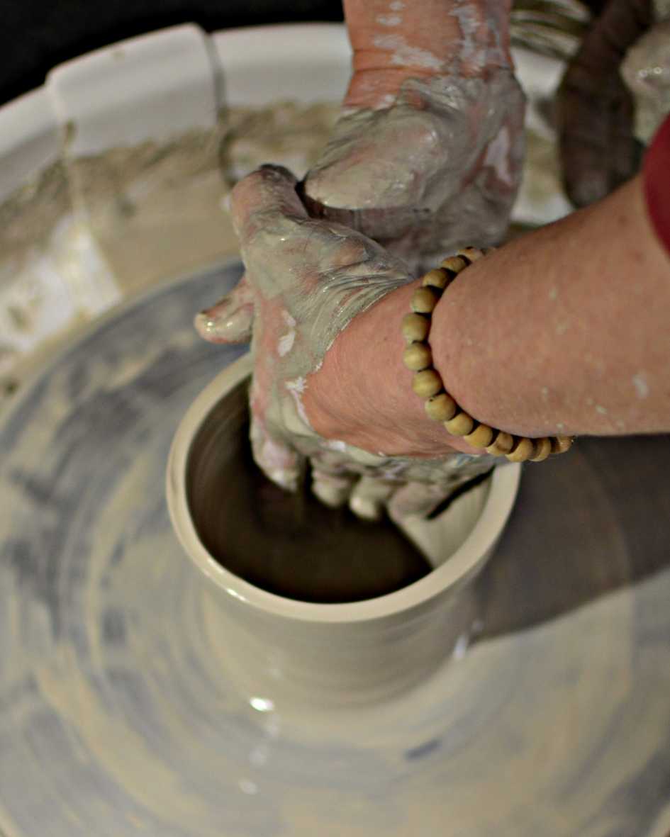 Atelier Éva Poterie 86190 AYRON
